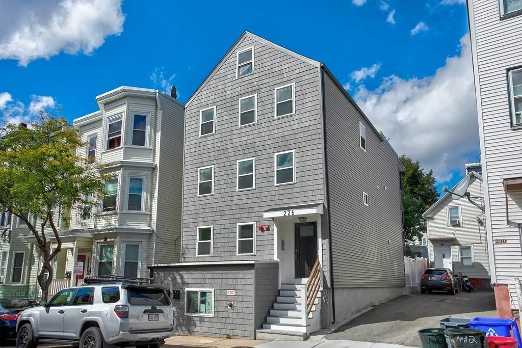 226 Lexington St - Photo 1