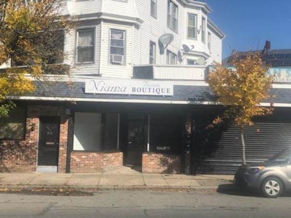 806 Brock Ave - Photo 1