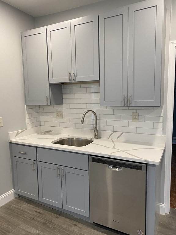 688 E 7th - Photo 1