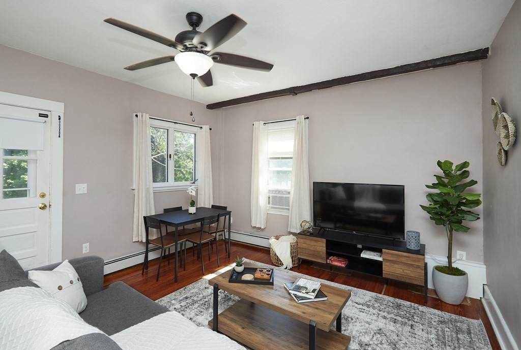 58 Centre Ave - Photo 1