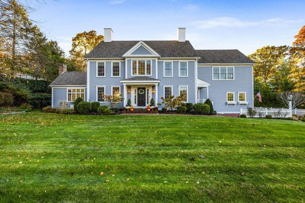 16 Pokanoket Lane - Photo 1