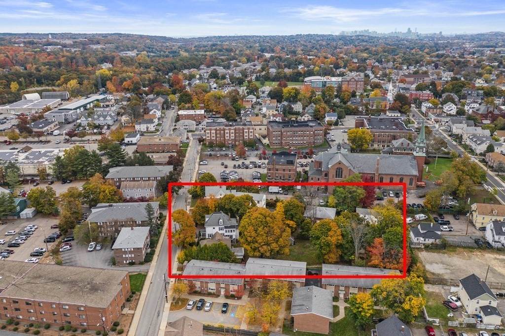 52 Pond St - Photo 1