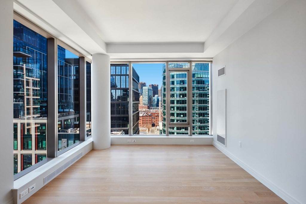 135 Seaport Blvd - Photo 1
