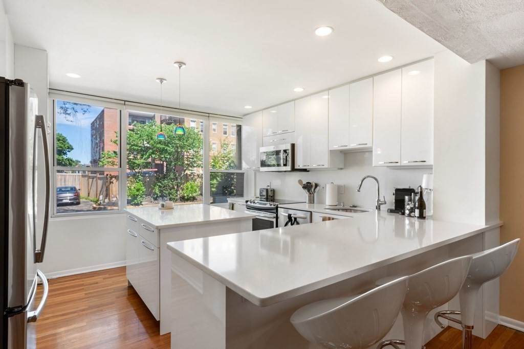 139 Perkins Street - Photo 1