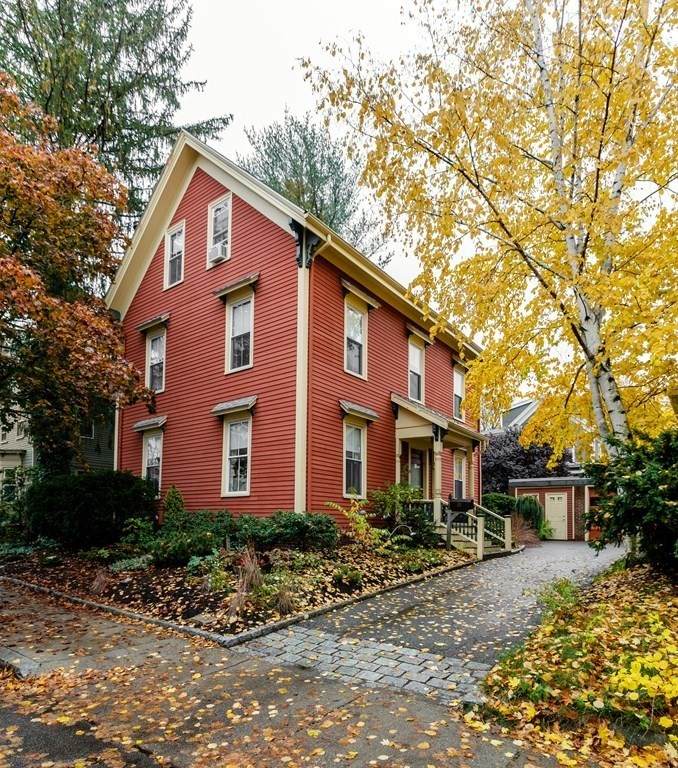 49 Irving Street - Photo 1