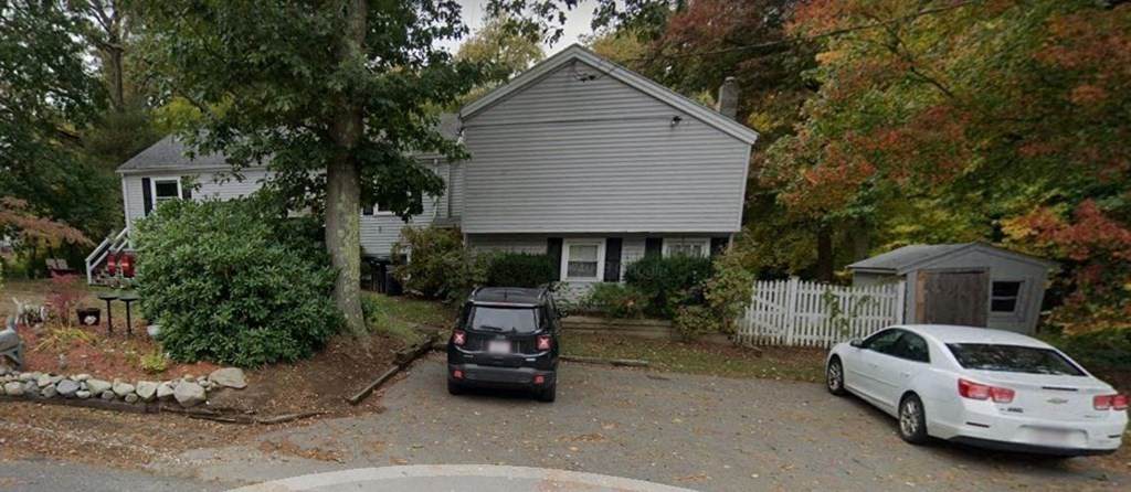 465 Laurel Street - Photo 1