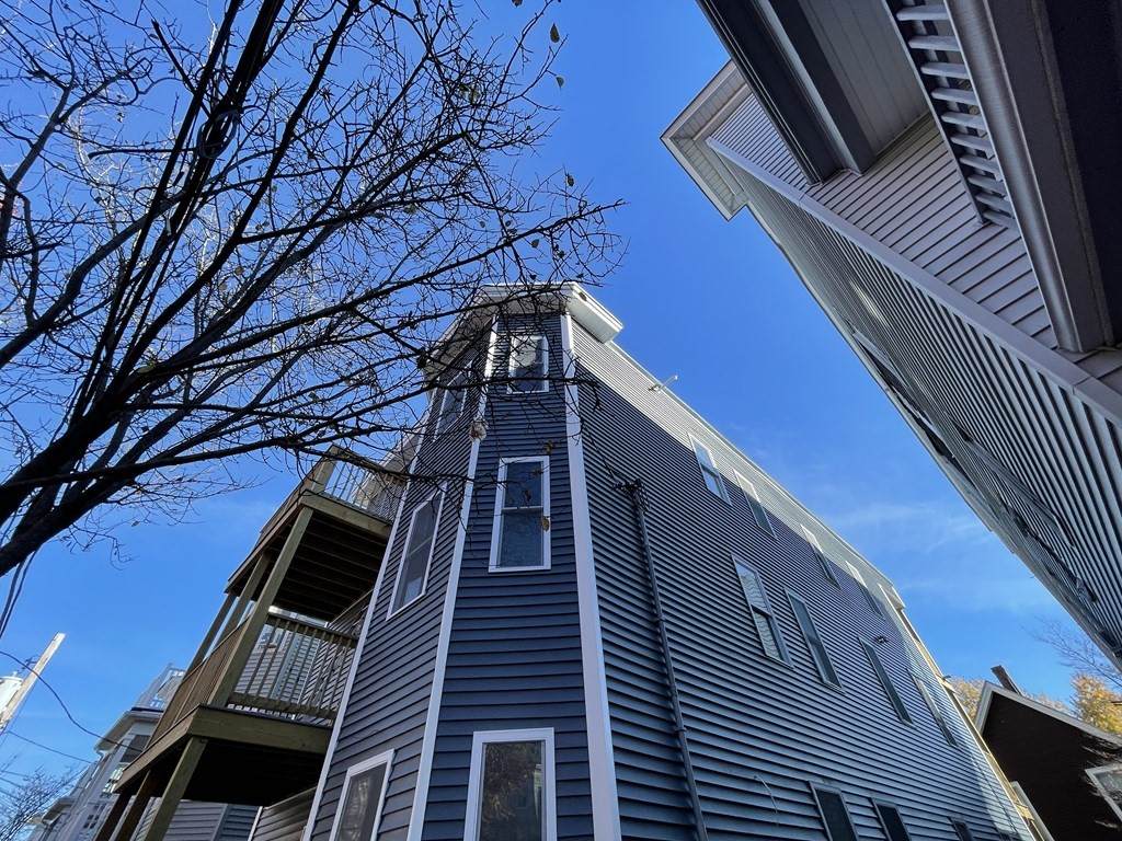15 Harold St - Photo 1