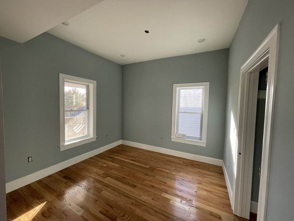 15 Harold St - Photo 1