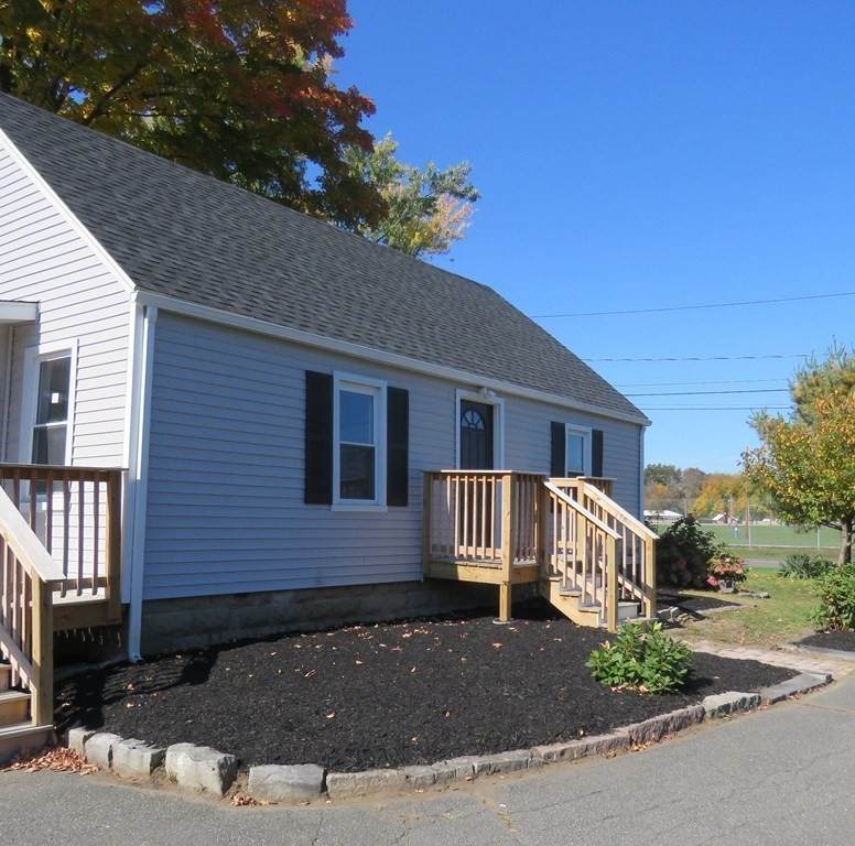 30 Fairview St E - Photo 1