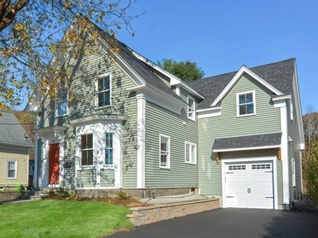 45 Green St - Photo 1