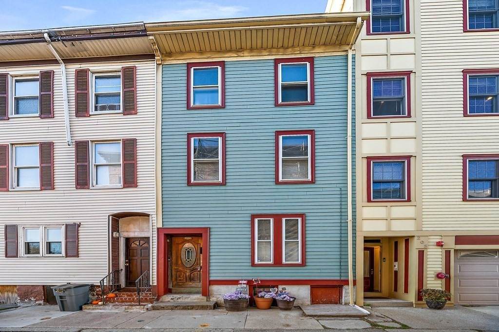 207 Athens St - Photo 1
