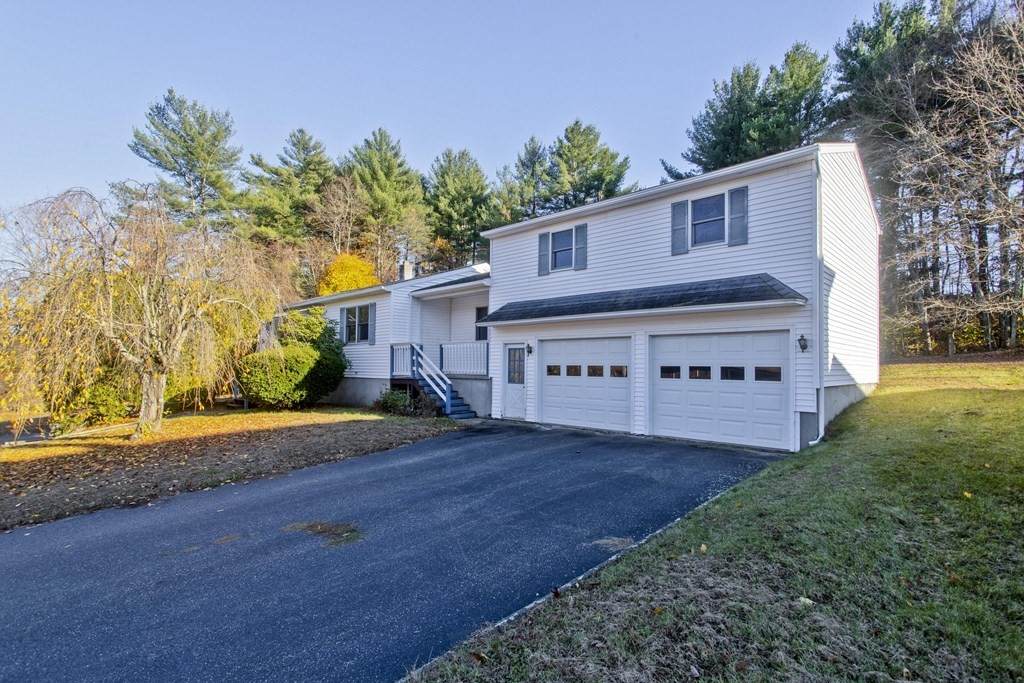 4129 Main St - Photo 1
