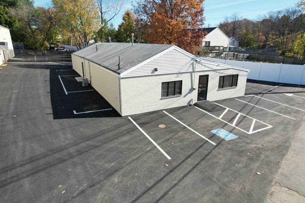227 N Cary St - Photo 1