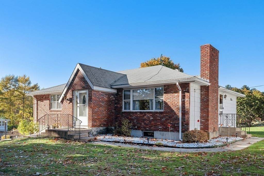 415 Rogers St - Photo 1