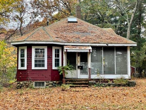 34 Winthrop Rd - Photo 1