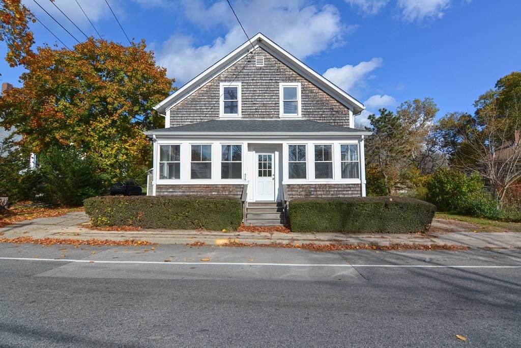 476 Old County Road - Photo 1