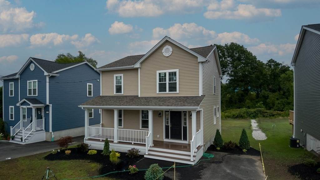 670 Bay St - Photo 1