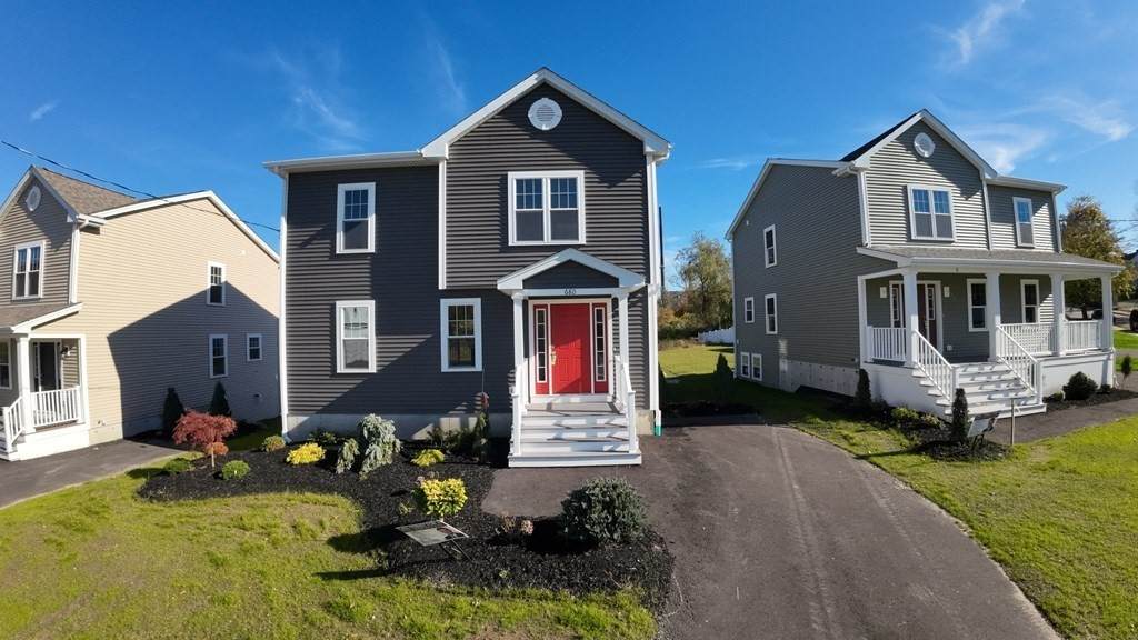 680 Bay St - Photo 1