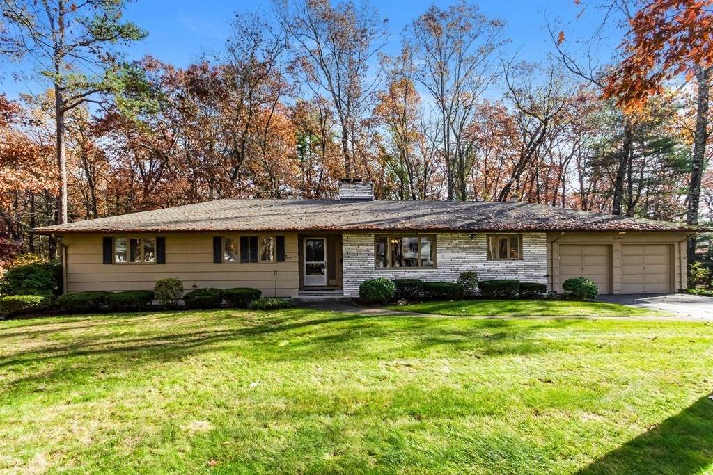 111 Academy Drive - Photo 1