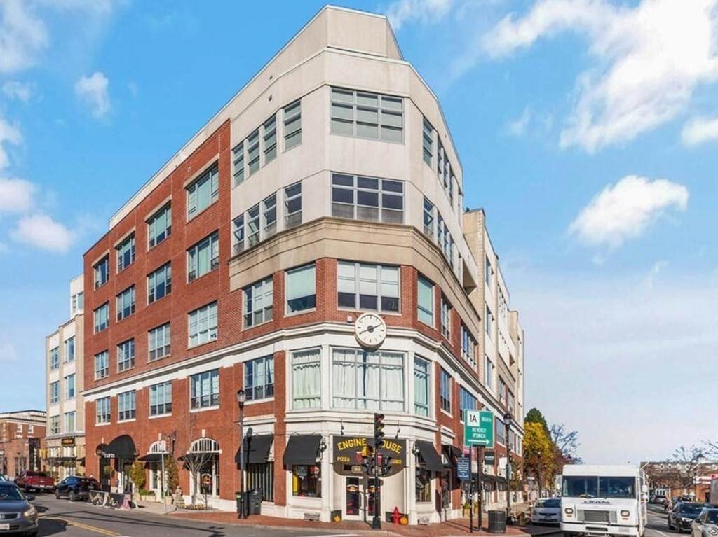 51 Lafayette - Photo 1