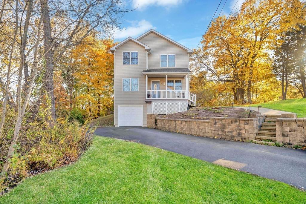 4 Pershing Ave - Photo 1