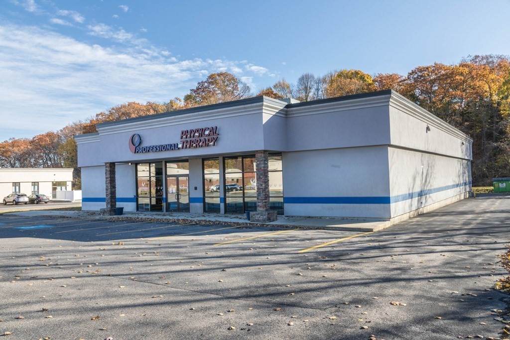39-49 Cinema Blvd - Photo 1