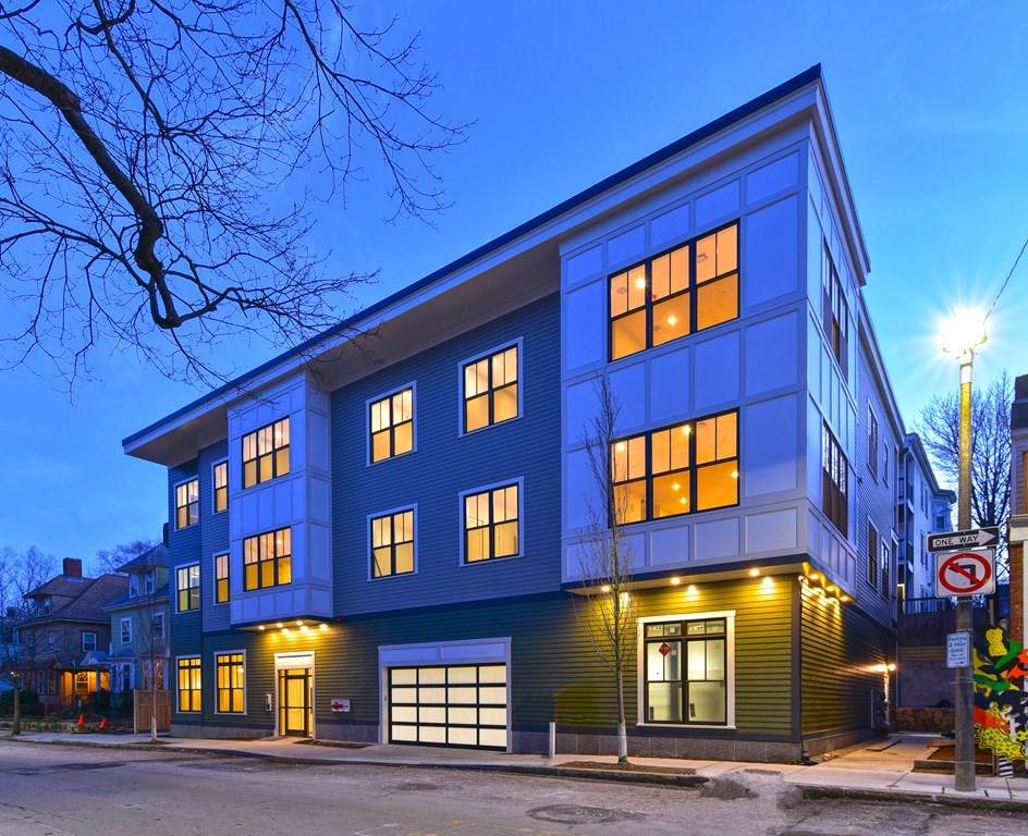 65 Green Street - Photo 1