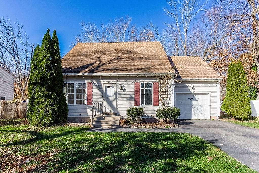 1145 Allen St - Photo 1