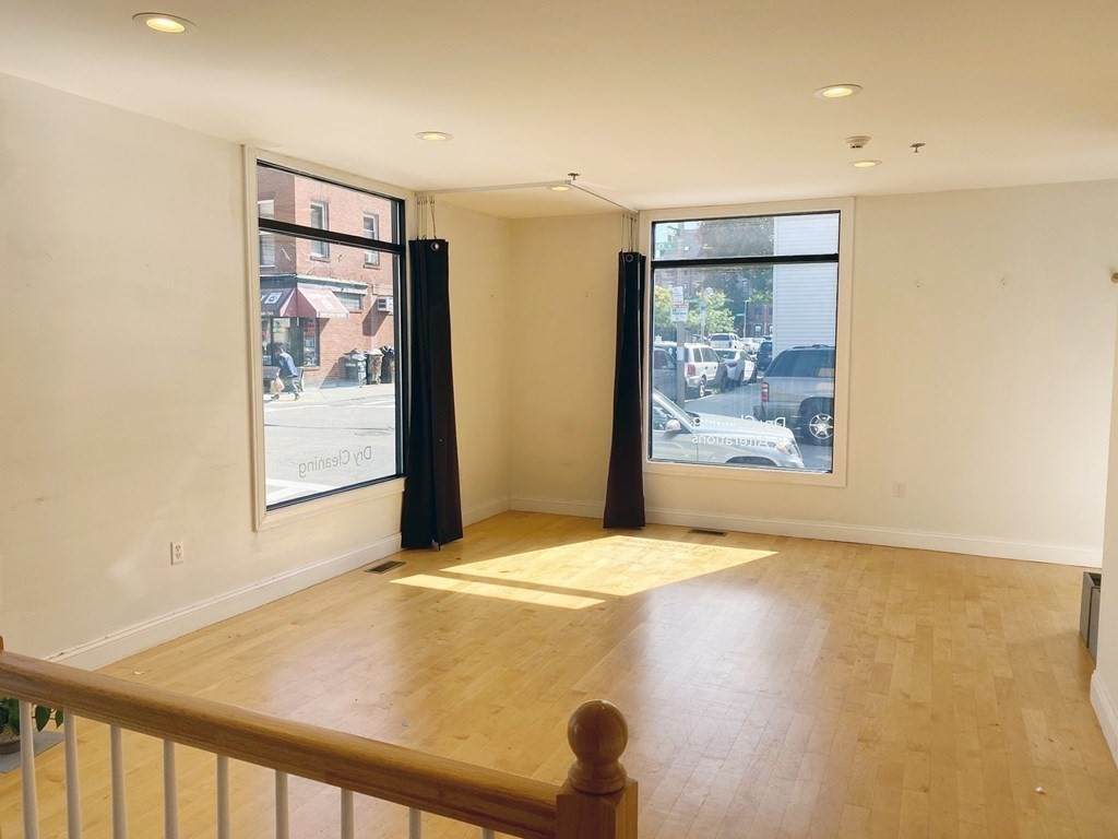108 Maverick Street - Photo 1