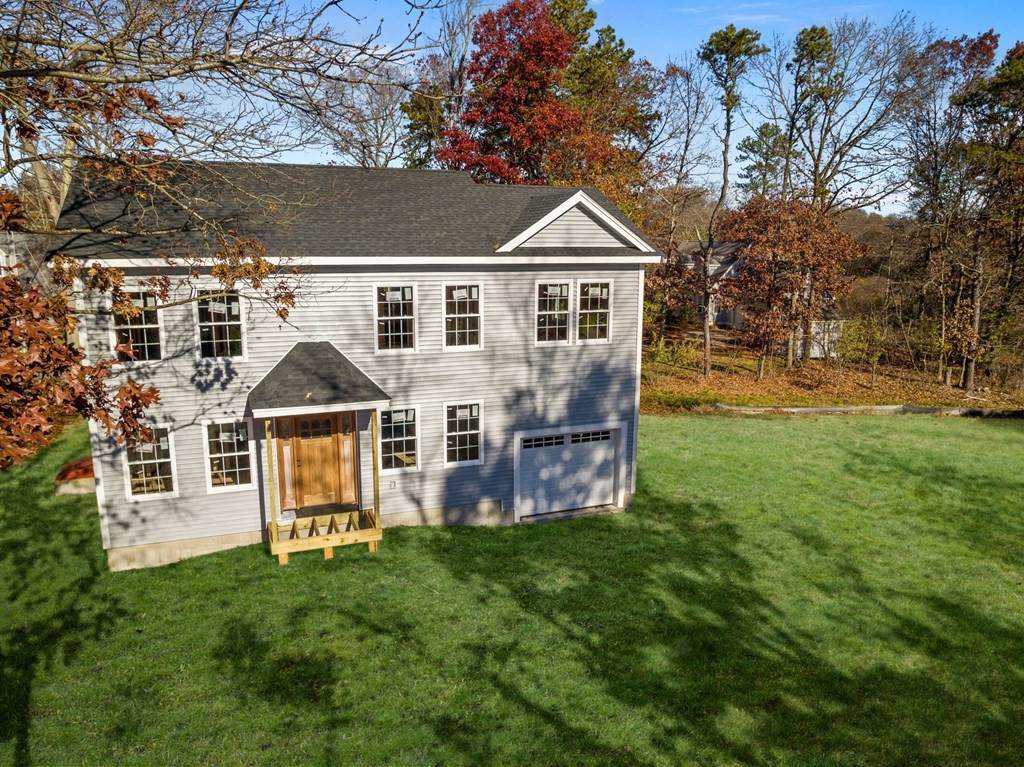 102 Simpson Ave - Photo 1