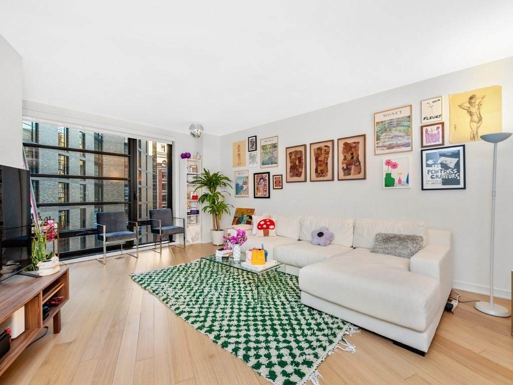 580 Washington St - Photo 1