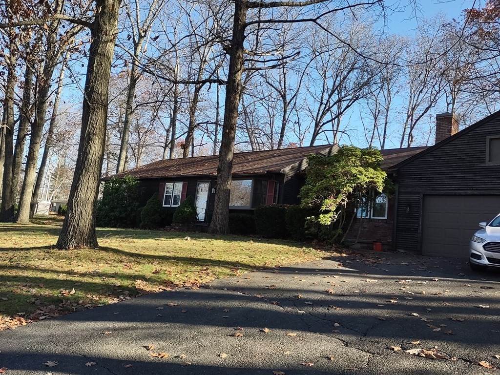 56 Hillcrest Ln - Photo 1