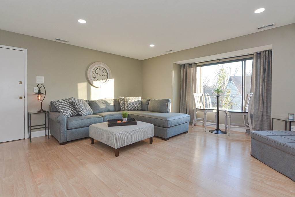 8 Thayer Pond Drive - Photo 1