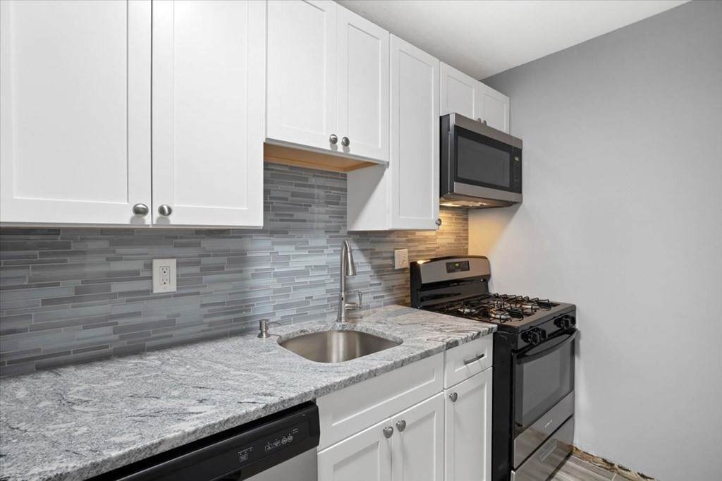 790 Hyde Park Avenue - Photo 1