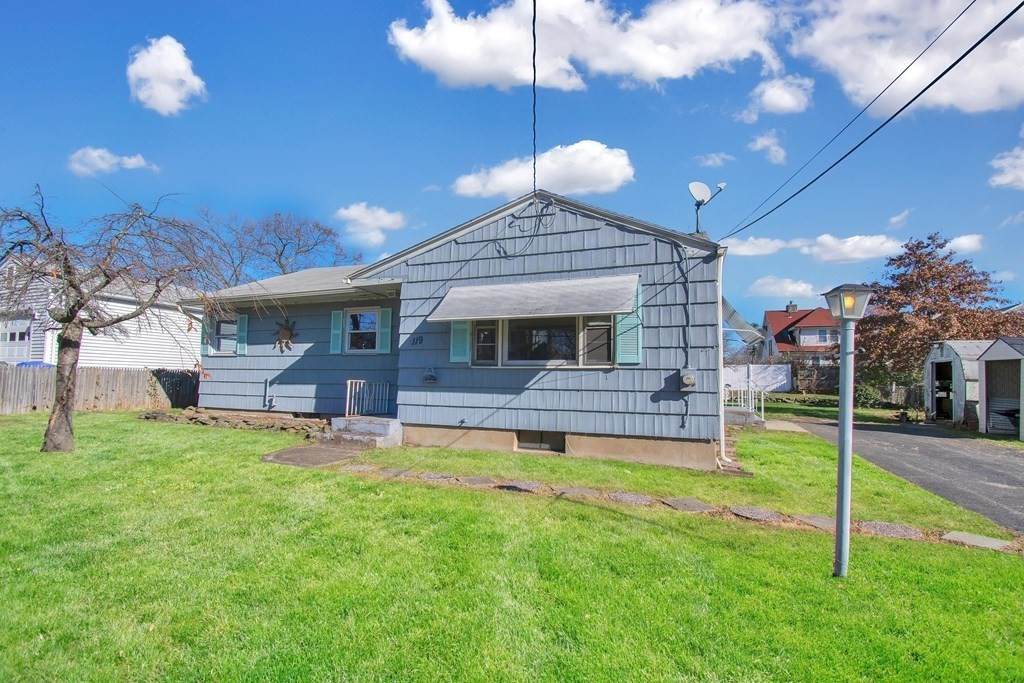 119 Slater Ave - Photo 1