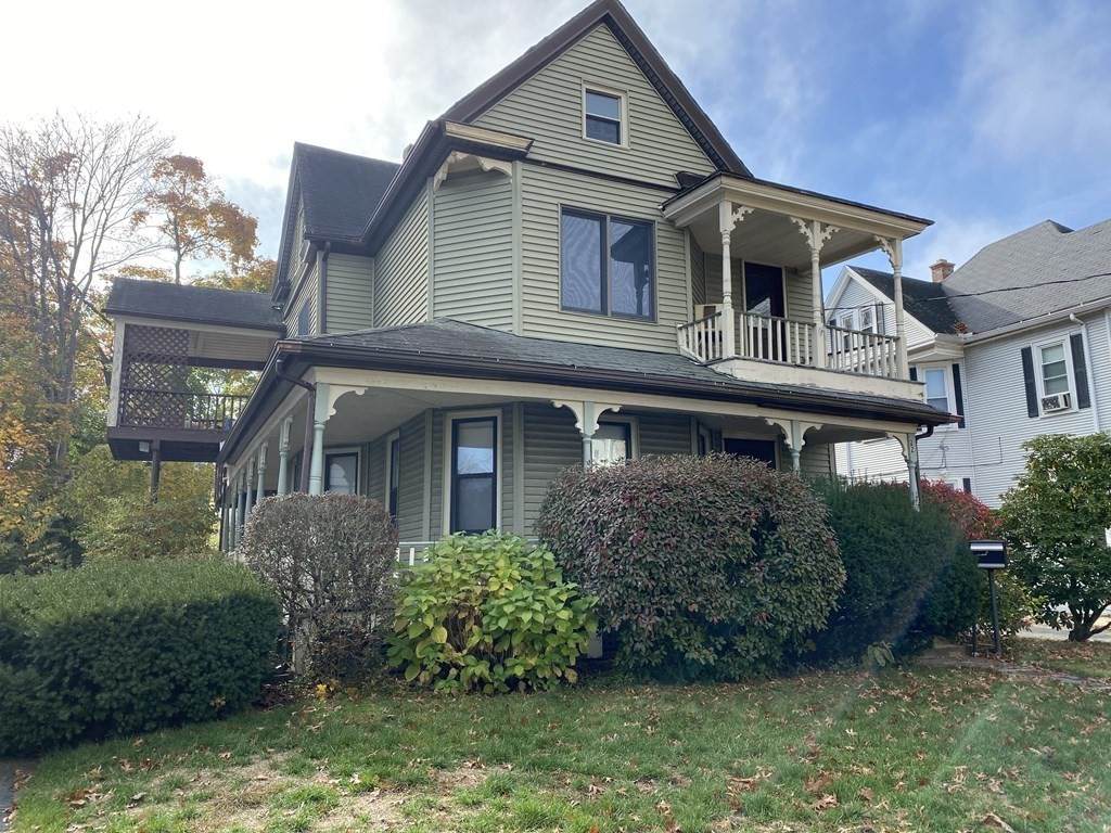 22 Laurel St - Photo 1