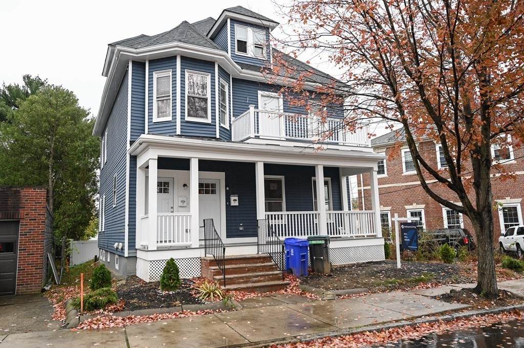 19 Sprague St - Photo 1