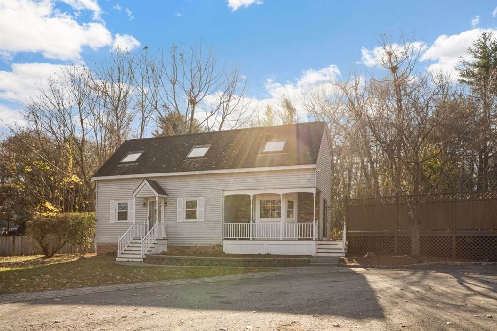 86 Winona St - Photo 1
