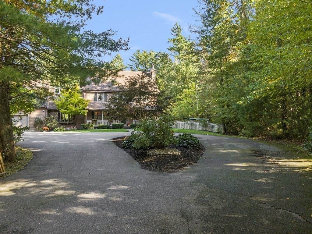 101 Lakeside Ave - Photo 1