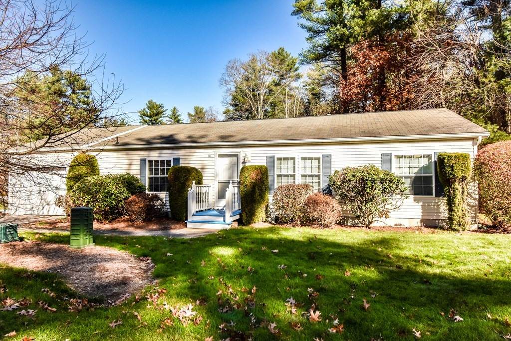 701 Oak Point - Photo 1