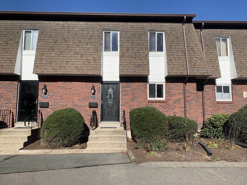 20 Lawrence Ave - Photo 1
