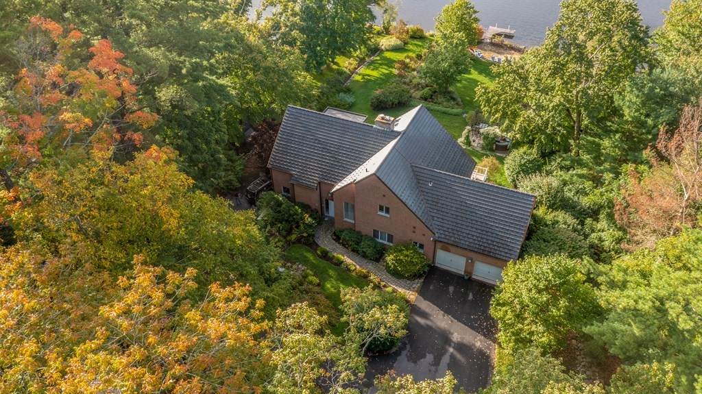 22 Lake View Drive Woodstock - Photo 1