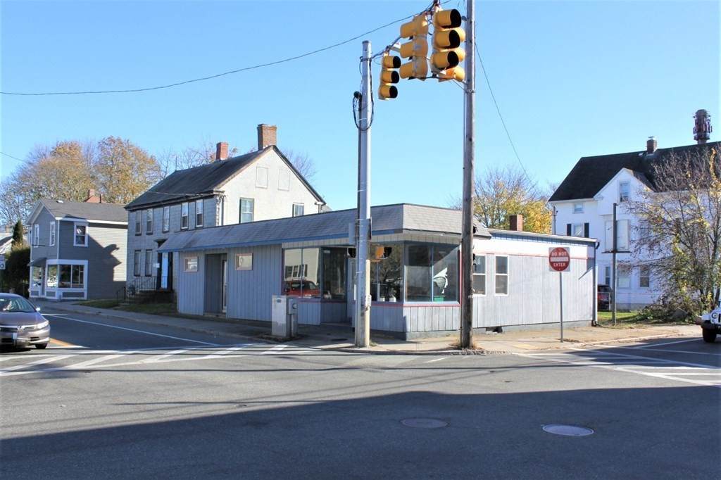 373 Child St - Photo 1