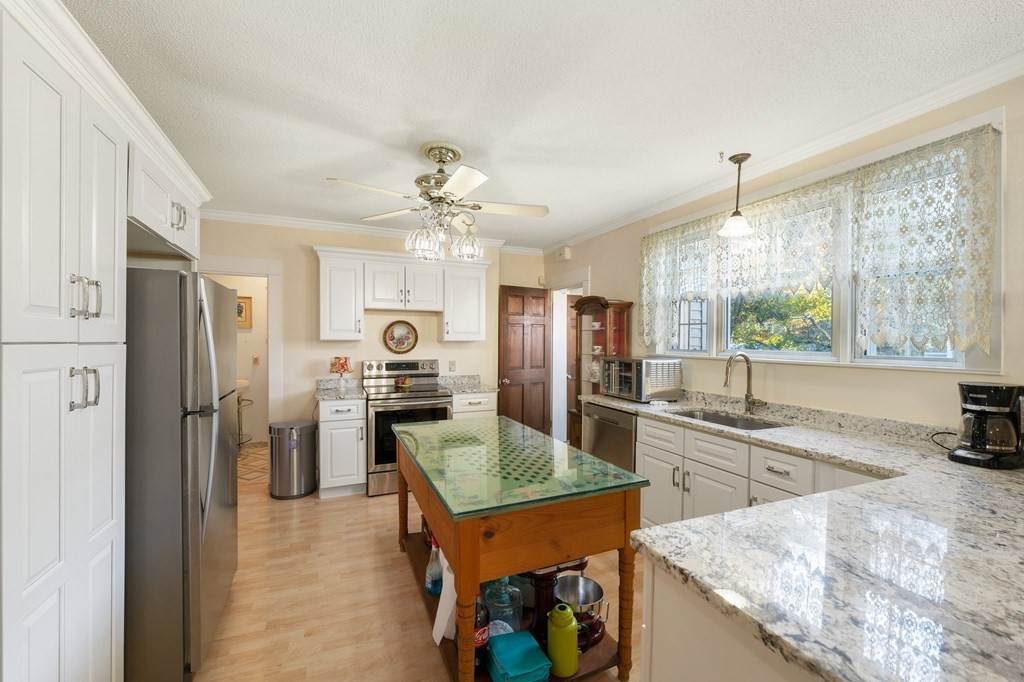 147 Hemond Avenue - Photo 1