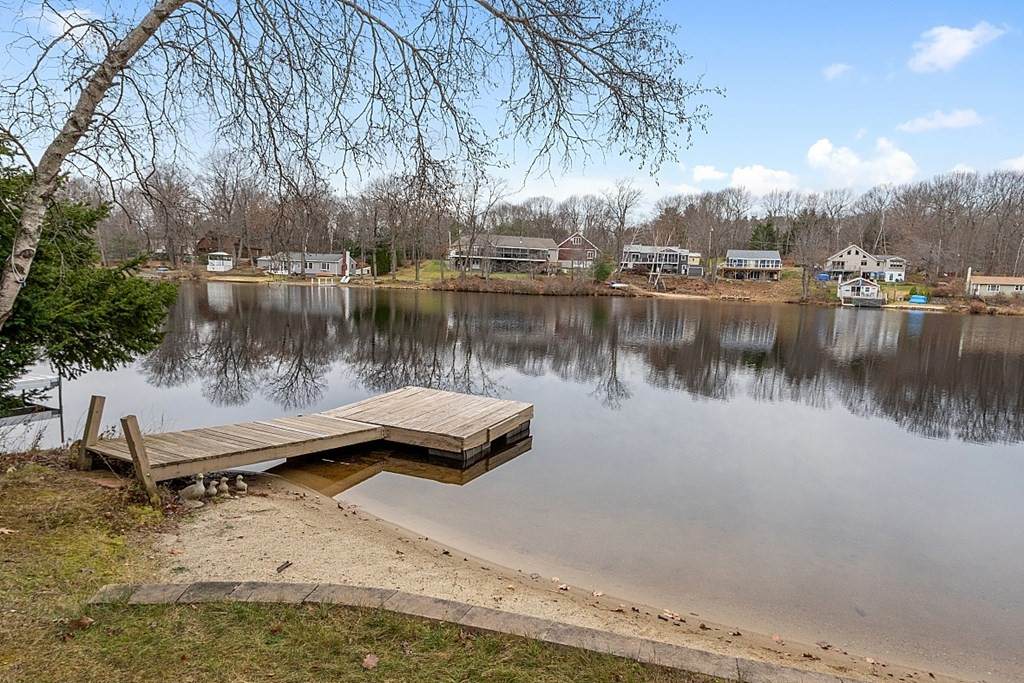 57 Lake Dr E - Photo 1