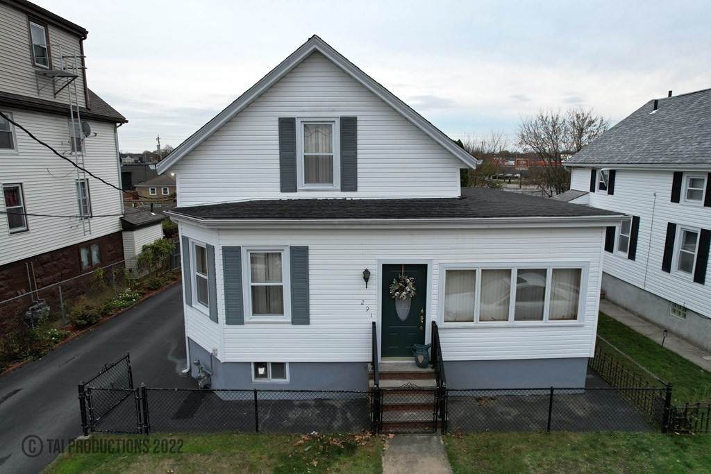 291 Tower St - Photo 1