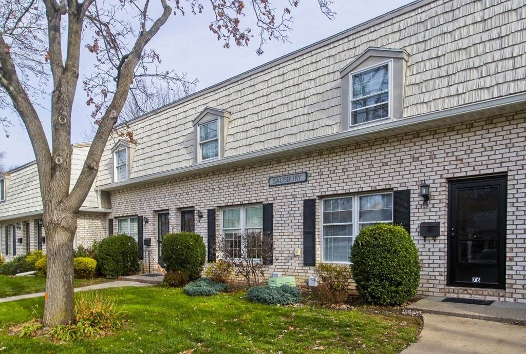 76 Corey Colonial - Photo 1