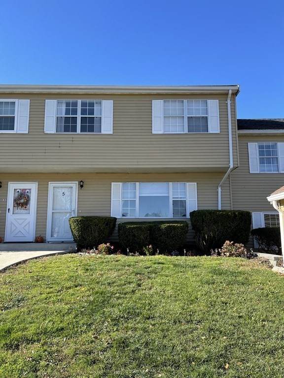 5 Pamela Lane - Photo 1