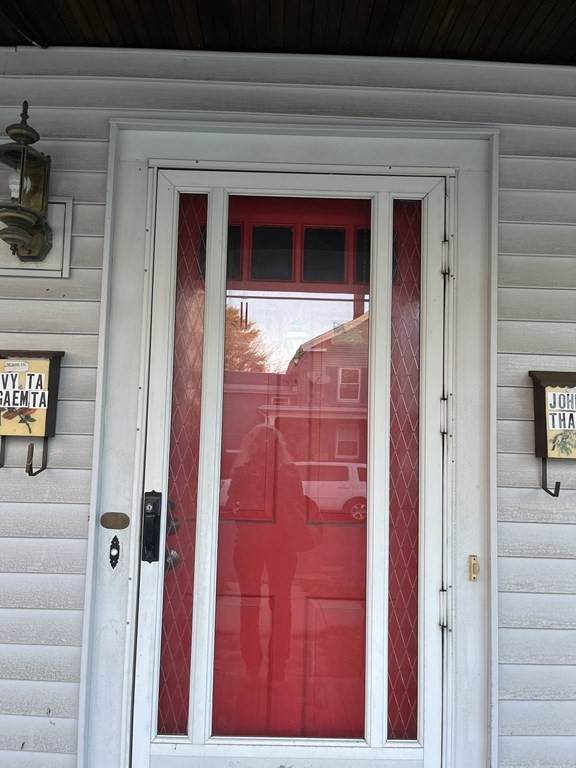17 Dresser St. - Photo 1