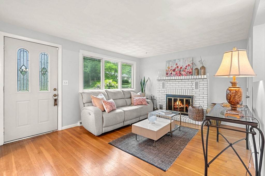 29 Woodlawn Rd - Photo 1